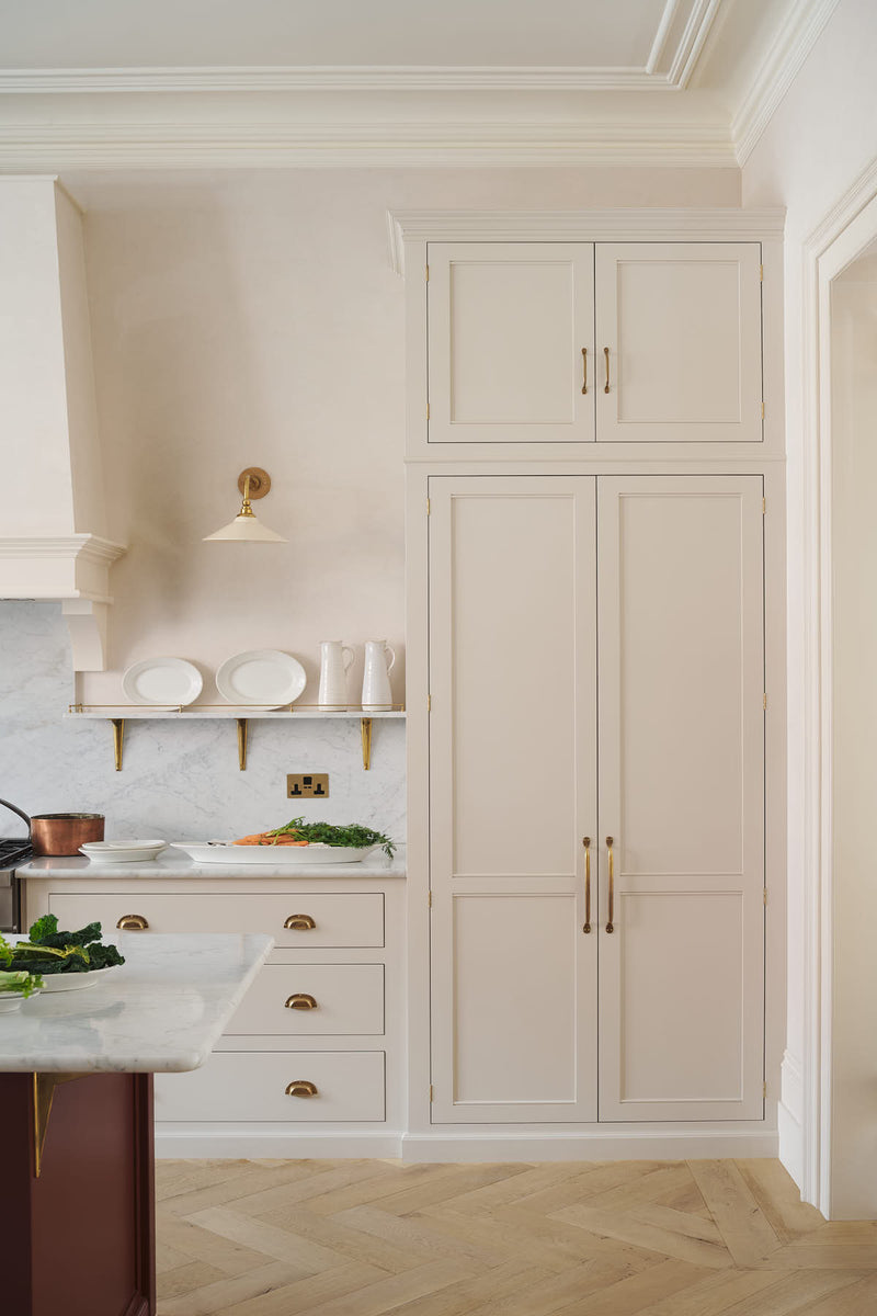 A Classic Kitchen for a Regency Home